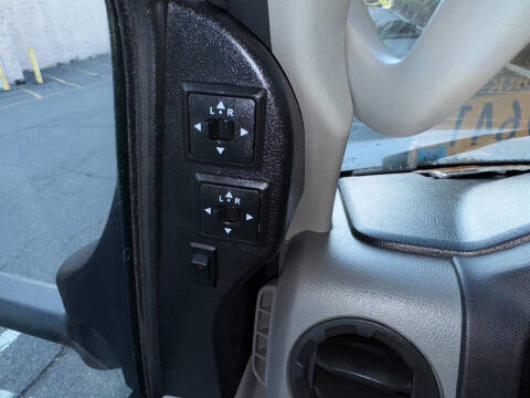 2013 Ford E-Series E-450 SD