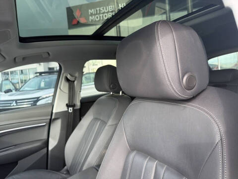 2021 Audi e-tron quattro Premium