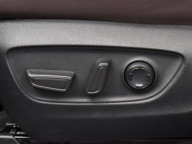 2024 Toyota Sienna Platinum 7-Passenger