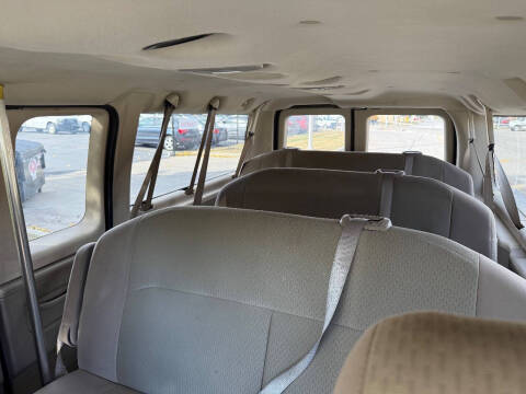 2009 Ford E-Series E-350 SD XLT