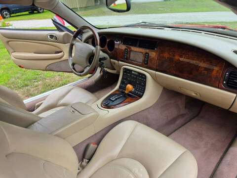 2002 Jaguar XKR