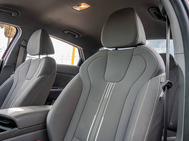 2023 Hyundai Elantra