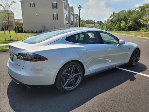 2016 Tesla Model S P90D