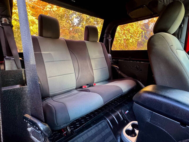 2016 Jeep Wrangler Willys Wheeler