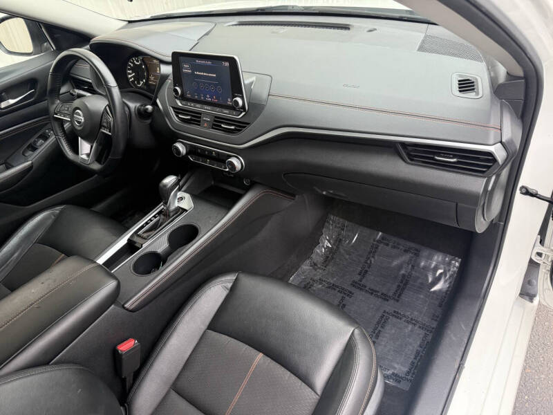 2020 Nissan Altima 2.5 SR