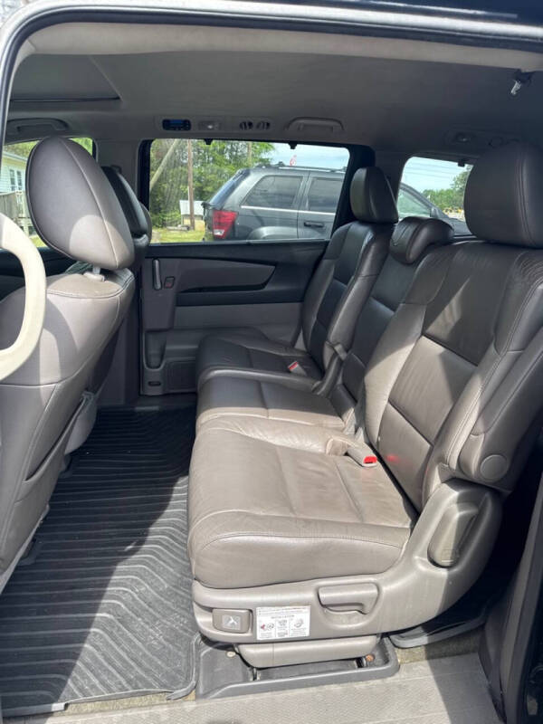 2011 Honda Odyssey EX-L - Photo 11