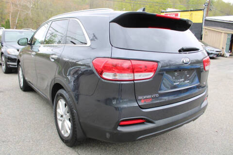 2016 Kia Sorento LX