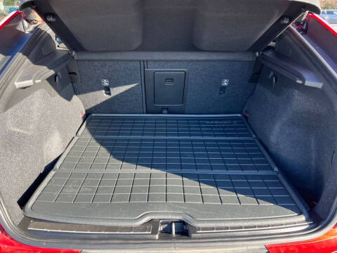 2022 Volvo C40 Recharge Pure Electric P8