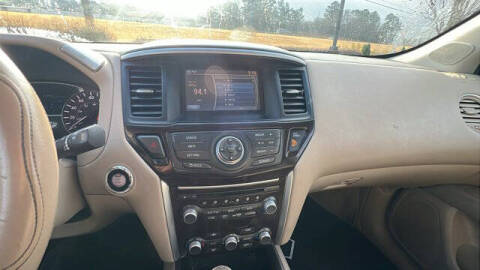 2014 Nissan Pathfinder SL