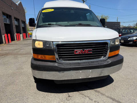 2013 GMC Savana 2500