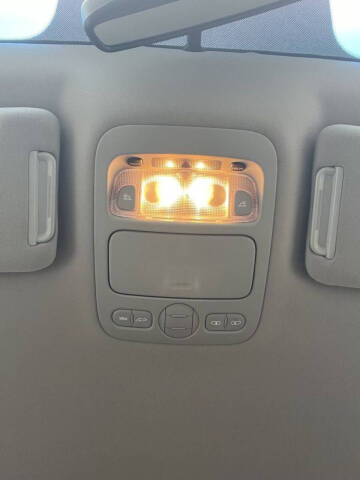 2007 Hyundai Entourage GLS