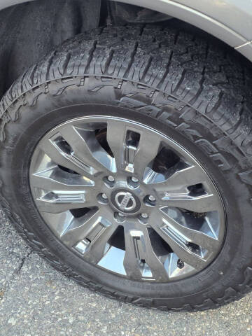 2017 Nissan Titan Platinum Reserve