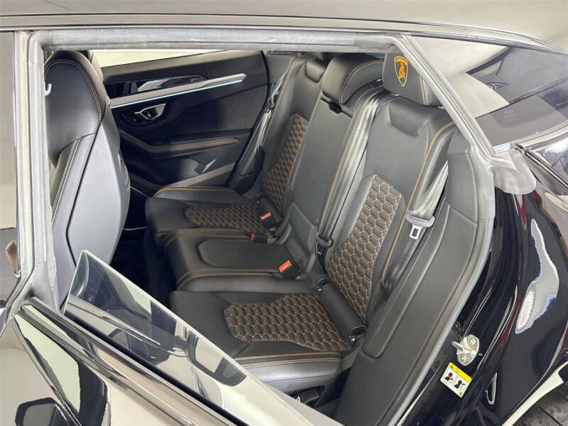 2020 Lamborghini Urus