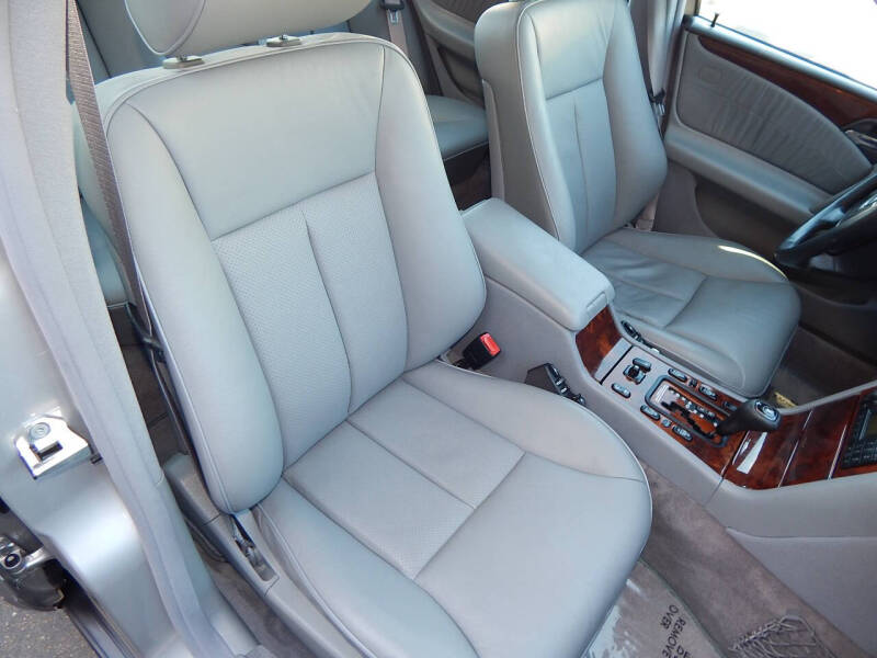 1999 Mercedes-Benz E-Class E 320