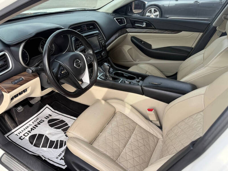 2016 Nissan Maxima Platinum