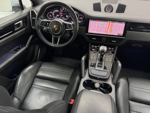 2020 Porsche Cayenne Coupe