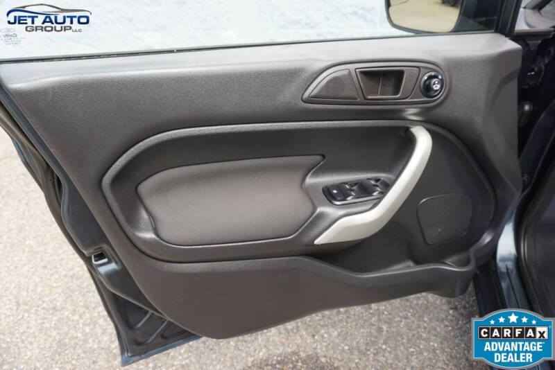 2011 Ford Fiesta SE
