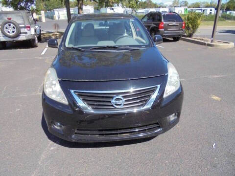 2013 Nissan Versa 1.6 SL