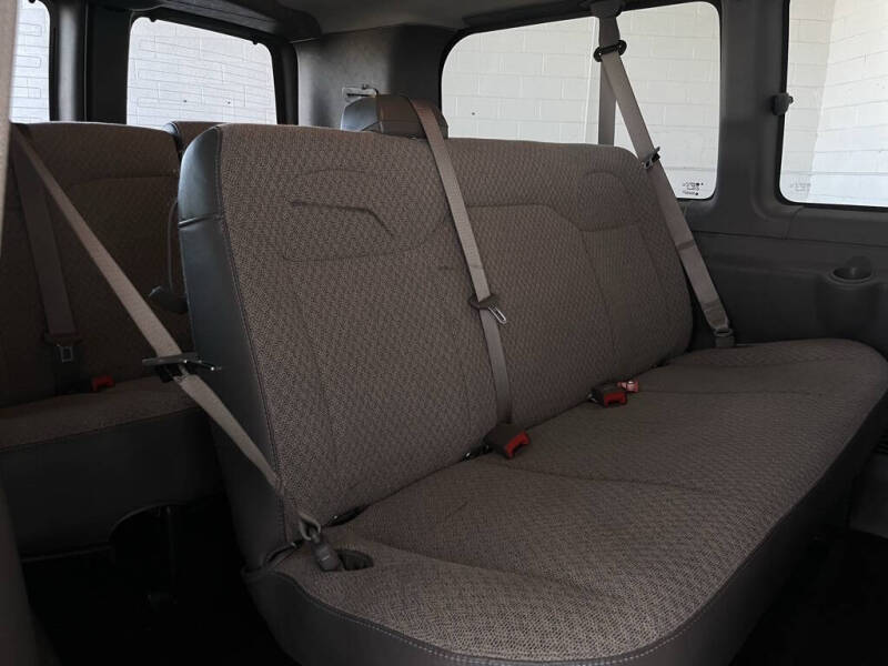 2016 Chevrolet Express LS 2500