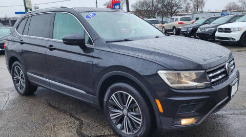 2018 Volkswagen Tiguan for sale at World Class Motors in Rockford IL