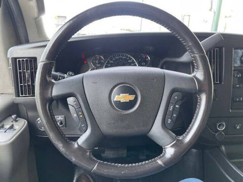 2022 Chevrolet Express 2500