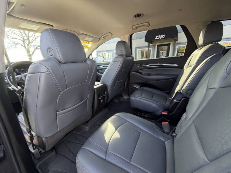 2021 Buick Enclave Essence