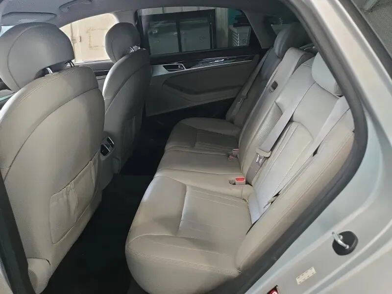 2017 Genesis G80