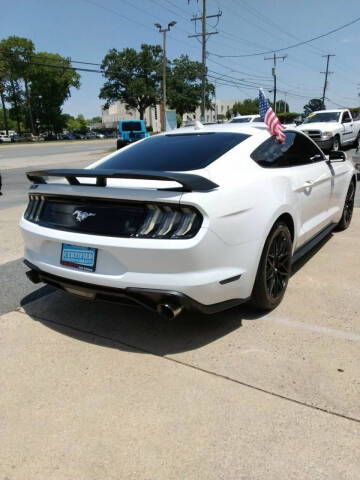 2020 Ford Mustang