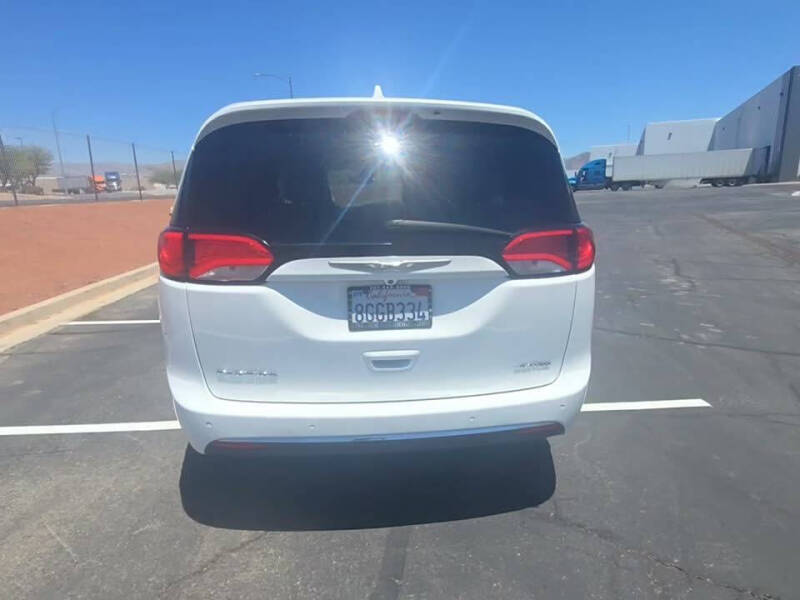 2017 Chrysler Pacifica Limited