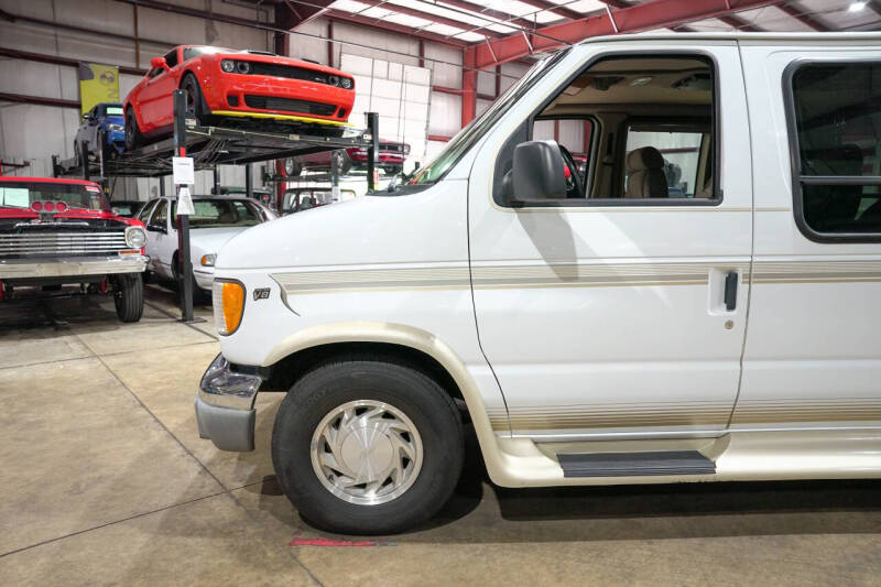 2002 Ford E-Series E-150
