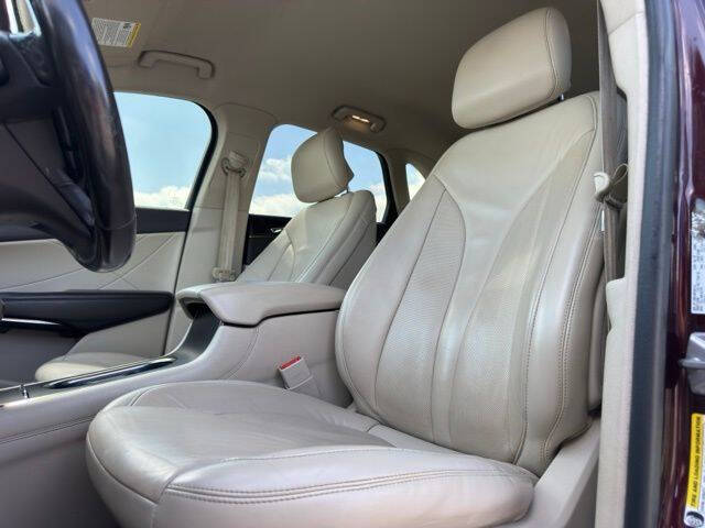 2019 Lincoln MKC Select