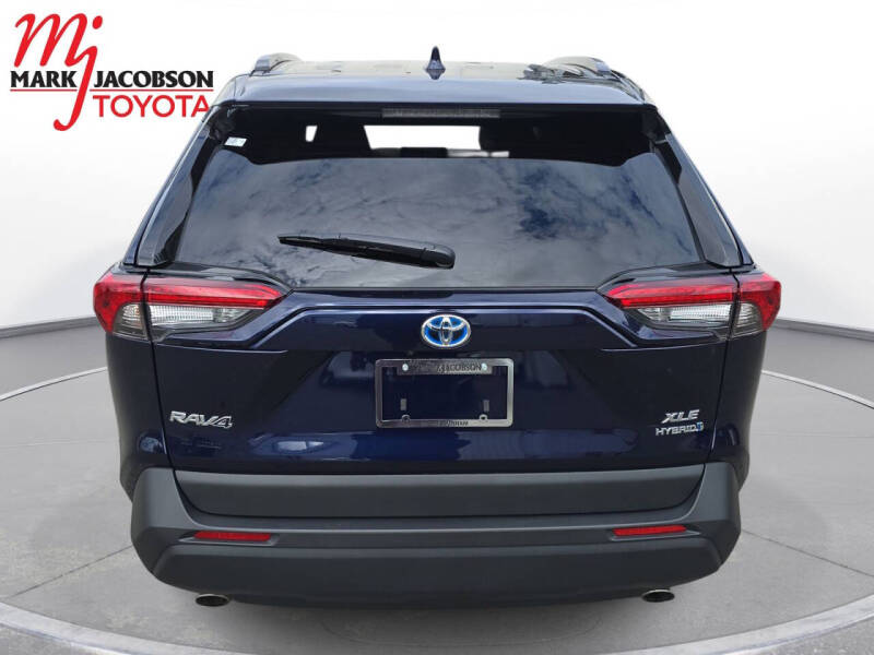 2024 Toyota RAV4 Hybrid XLE Premium