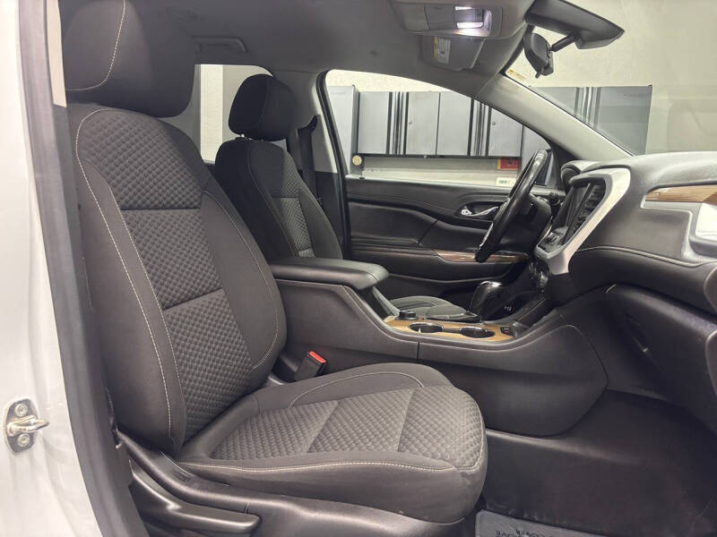2019 GMC Acadia SLE-2