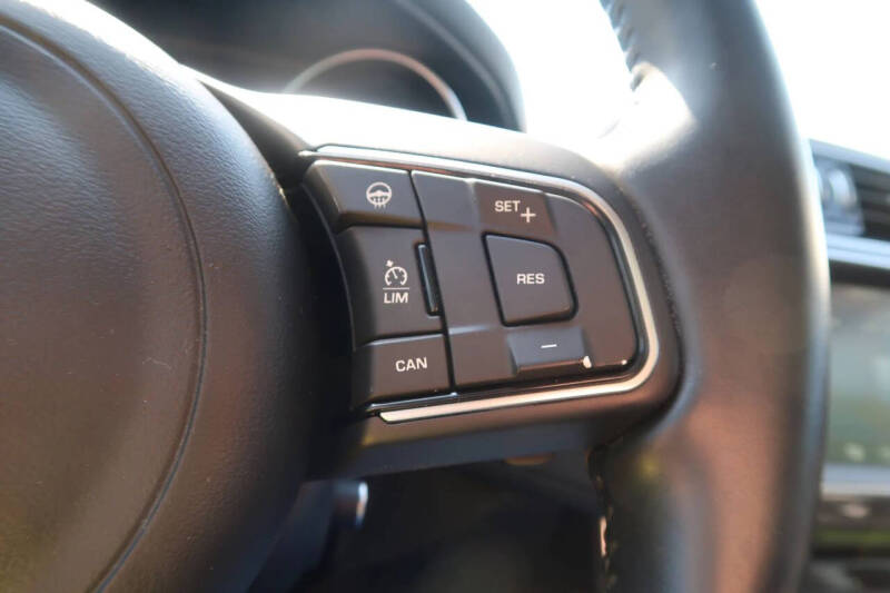 2017 Jaguar XE 35t First Edition