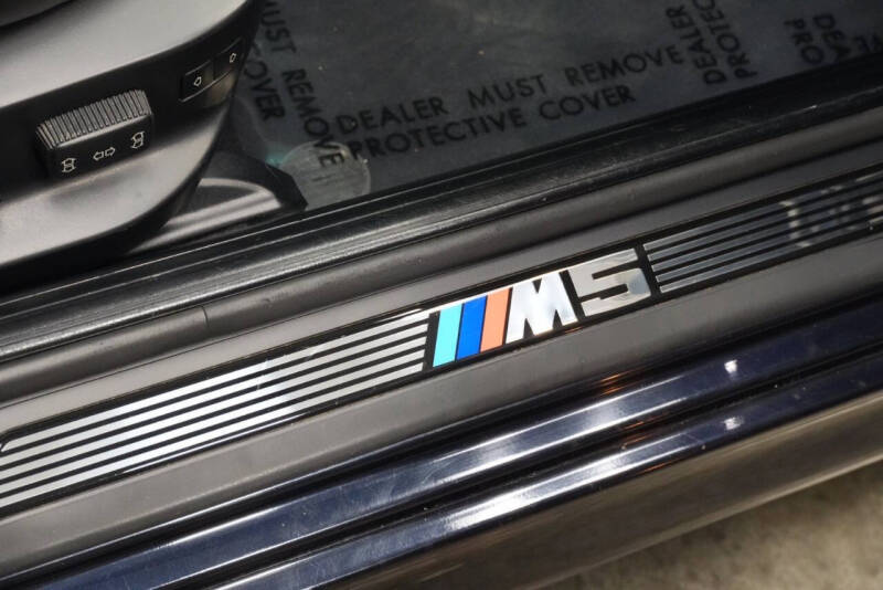 2001 BMW M5