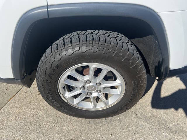 2018 Jeep Grand Cherokee Laredo E