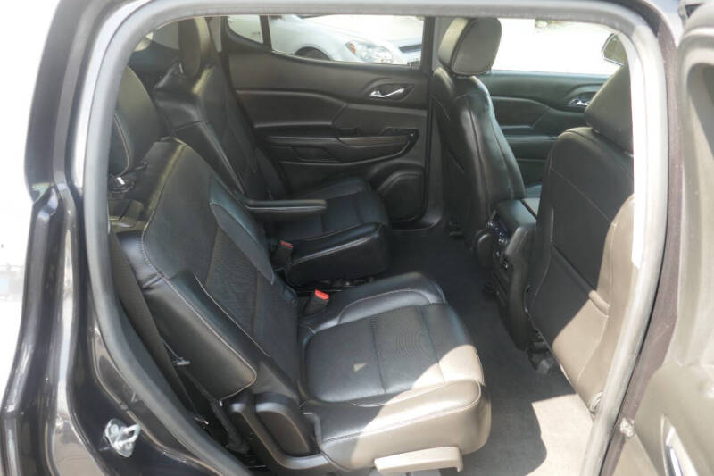 2017 GMC Acadia SLT-1