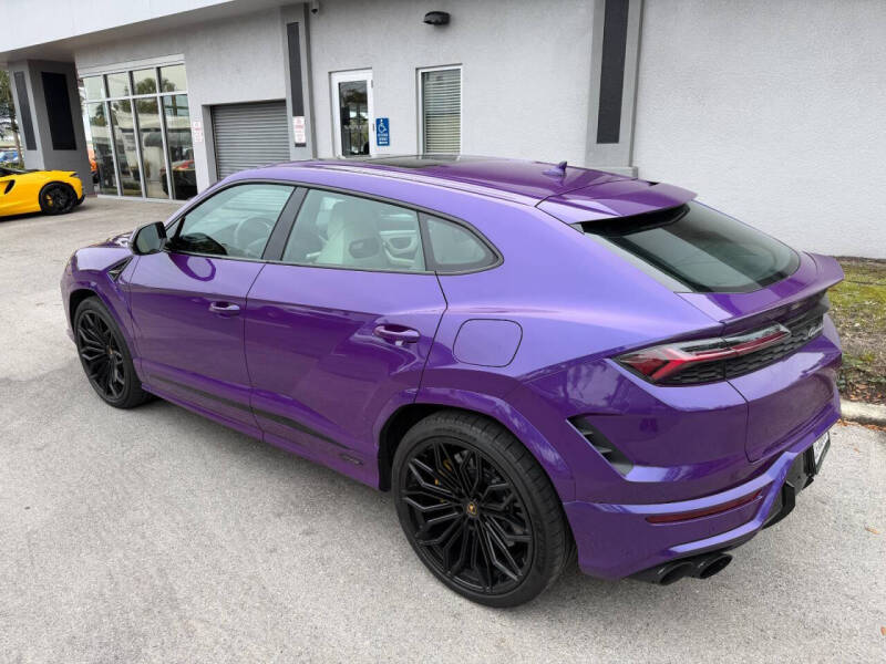 2025 Lamborghini Urus SE