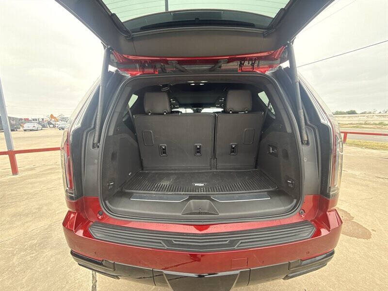 2025 Cadillac Escalade Sport Platinum