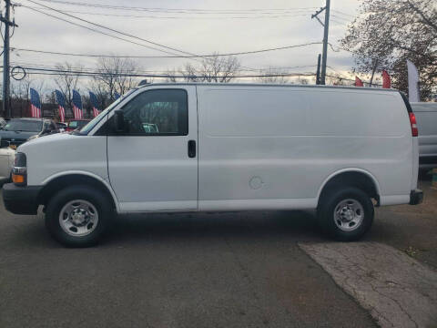 2023 Chevrolet Express 2500