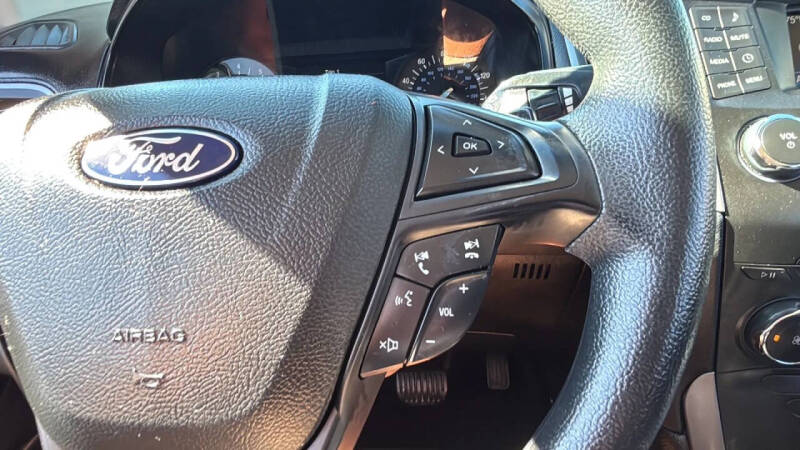 2018 Ford Edge SE