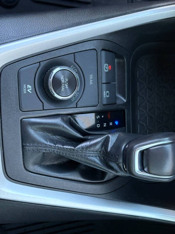 2021 Toyota RAV4 Hybrid XLE Premium