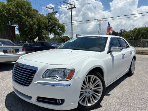 2013 Chrysler 300 for sale at Das Autohaus Quality Used Cars in Clearwater FL