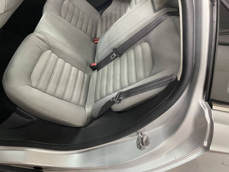 2014 Ford Fusion Hybrid S