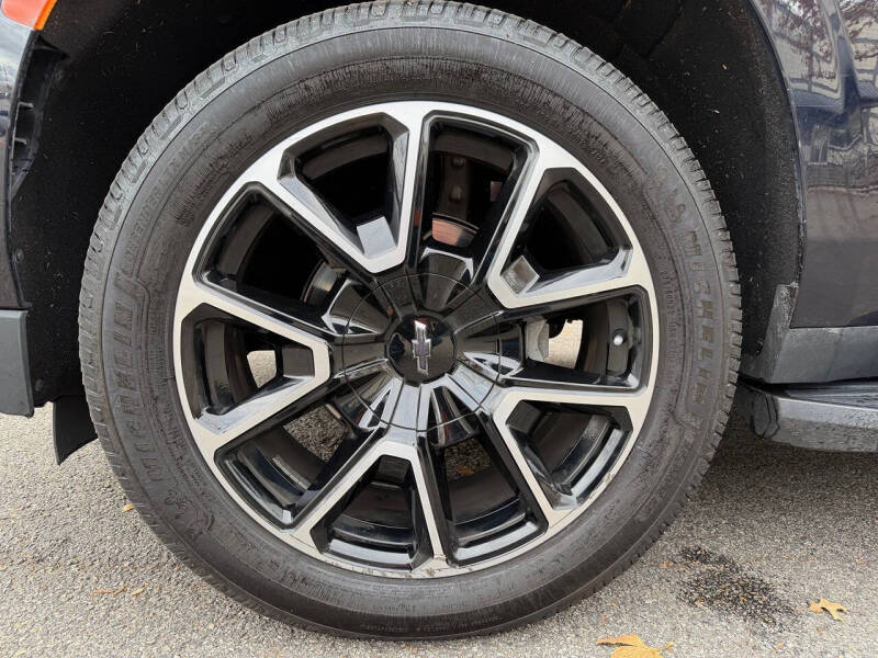 2021 Chevrolet Suburban RST