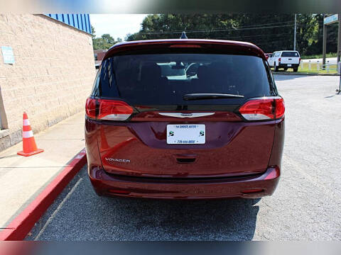 2021 Chrysler Voyager LX