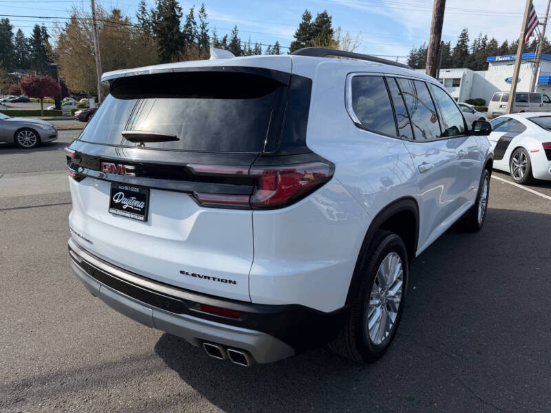2024 GMC Acadia Elevation