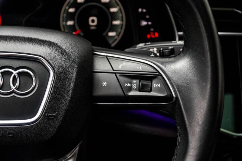 2021 Audi Q8 quattro Prestige 55 TFSI