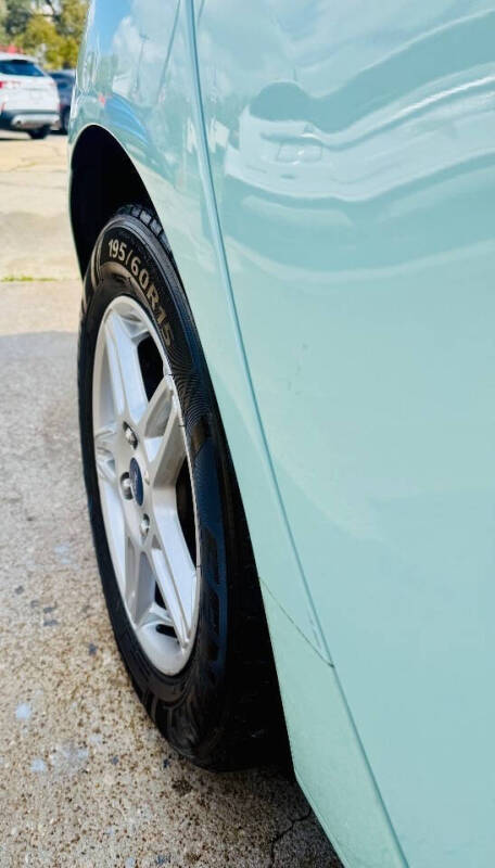 2017 Ford Fiesta SE
