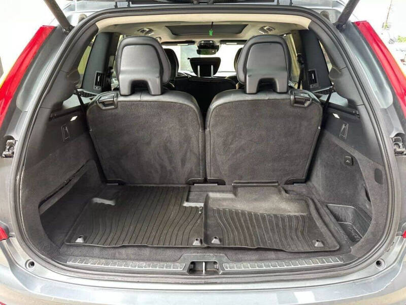 2019 Volvo XC90 T6 R-Design